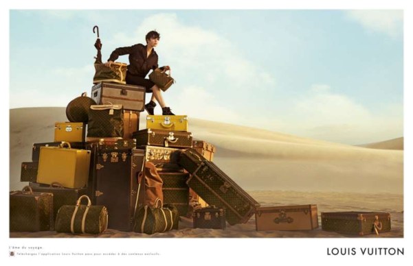 louis-vuitton-publicité-luxe-marketing-afrique-animaux-savane-safari-voyage-Edie-Campbell-Karen-Elson-Peter-Lindbergh-4