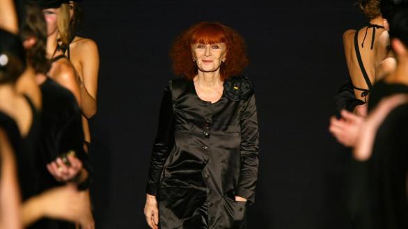 2016-08-25T111958Z_01_PAR102_RTRIDSP_3_FASHION-RYKIEL_20160825132358-kvYH-U404190532213mRF-992x558@LaVanguardia-Web