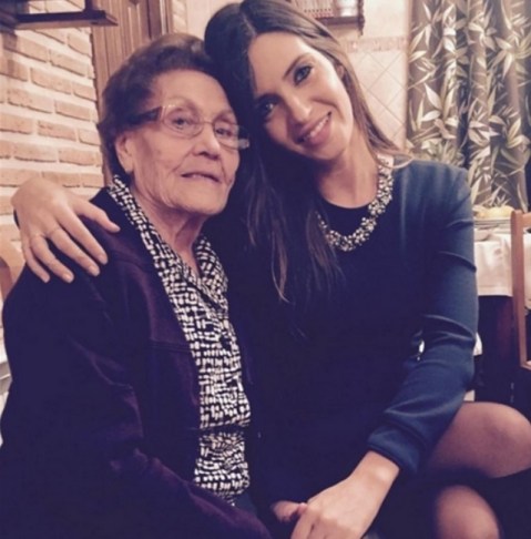 sara carbonero abuela