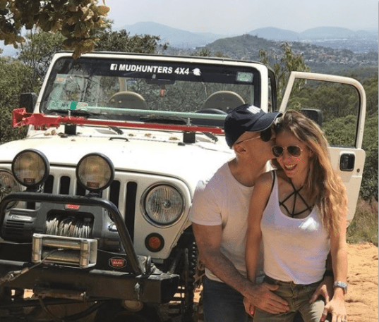 Erica zaba CEO SEGUROS SURA JEEP Rubicccon 4x4.png